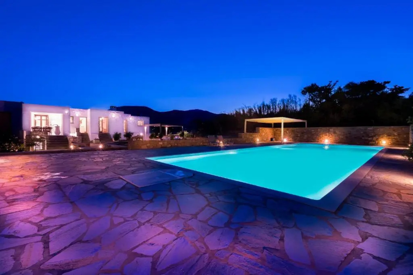 Kallirroe Deluxe Villa with Sea View and Pool