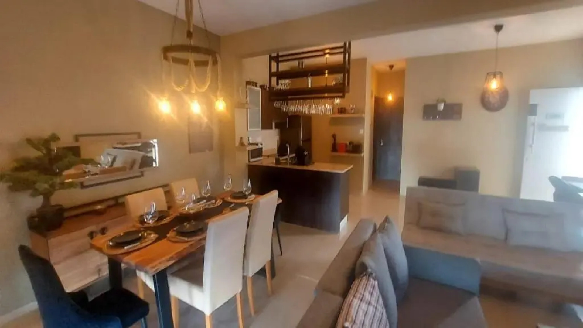 Paramount Gardens Resorts C201