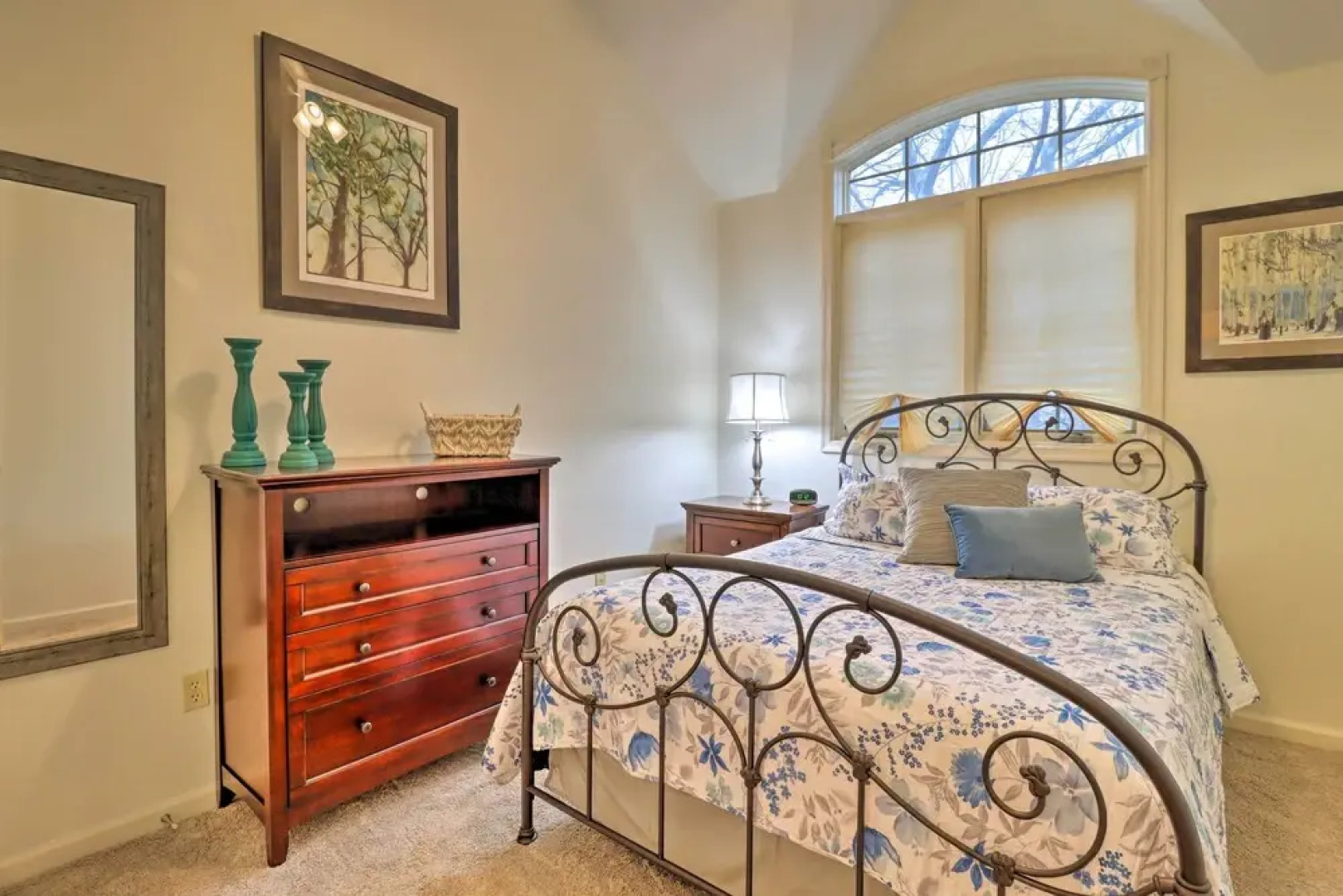 Poconos Townhome - Walk to Big Boulder Lake!