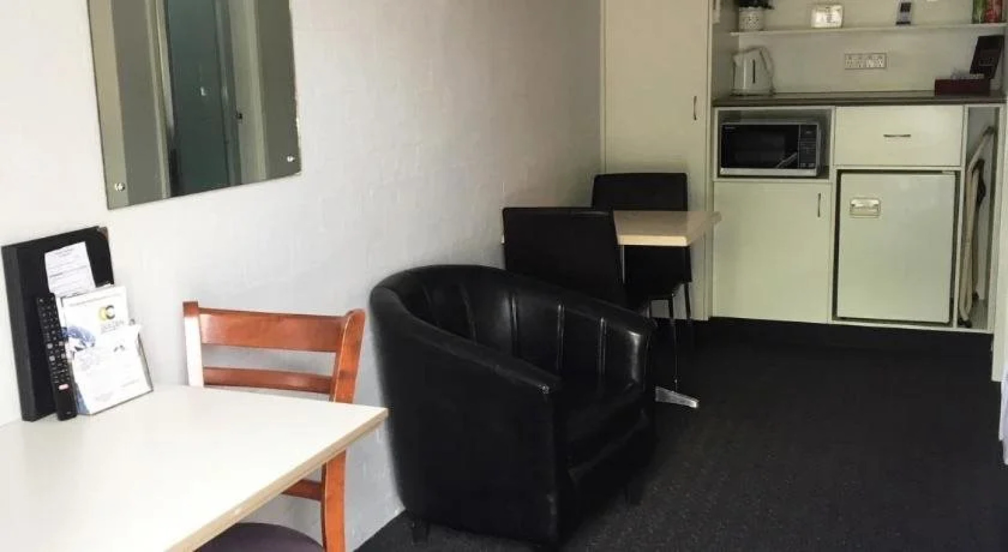 Nicholas Royal Motel