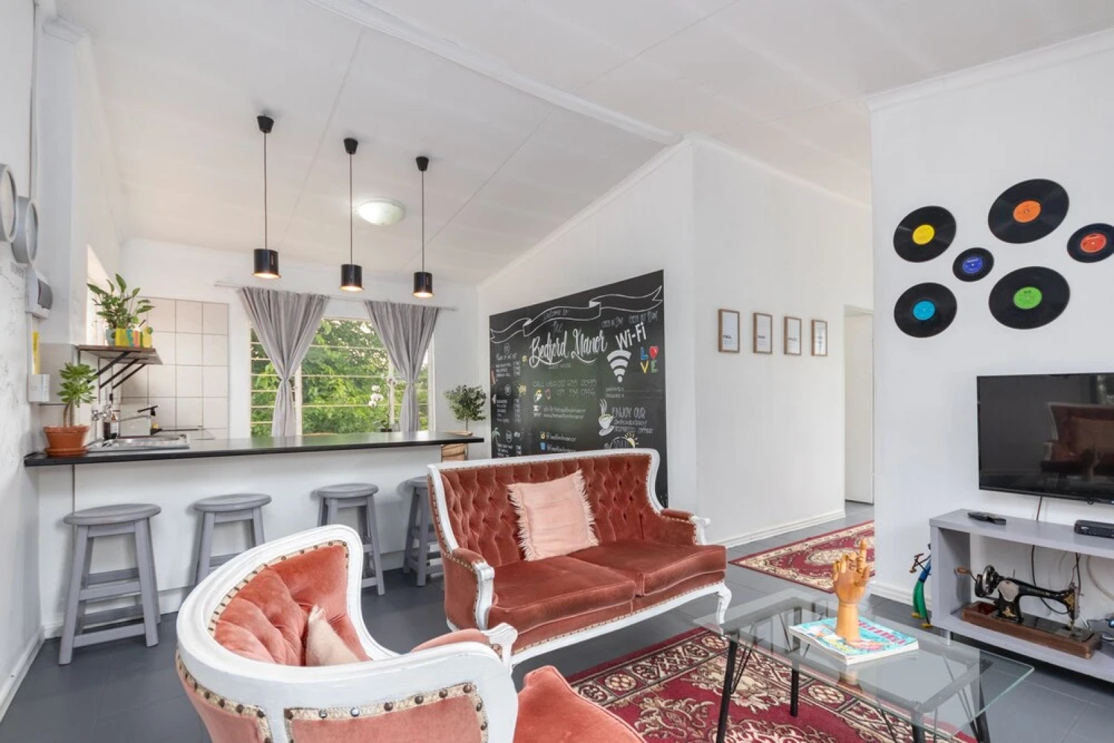 Stylish 2-bed Apartment in Centurion, Pretoria