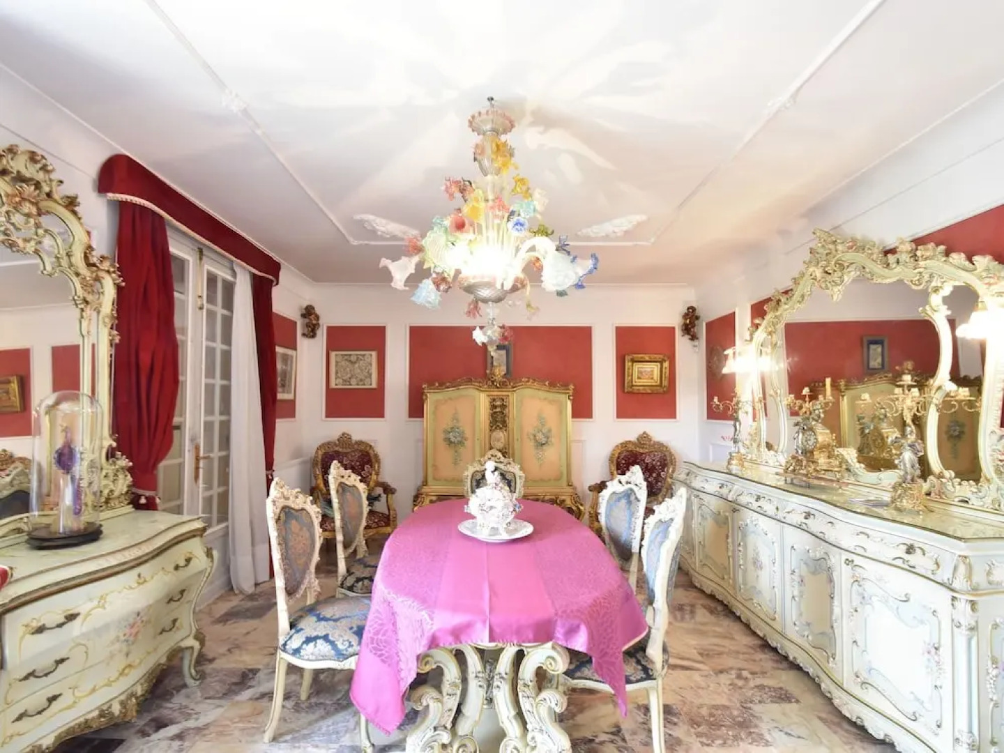 Beautiful Villa with Tennis Court in Dordogne, France