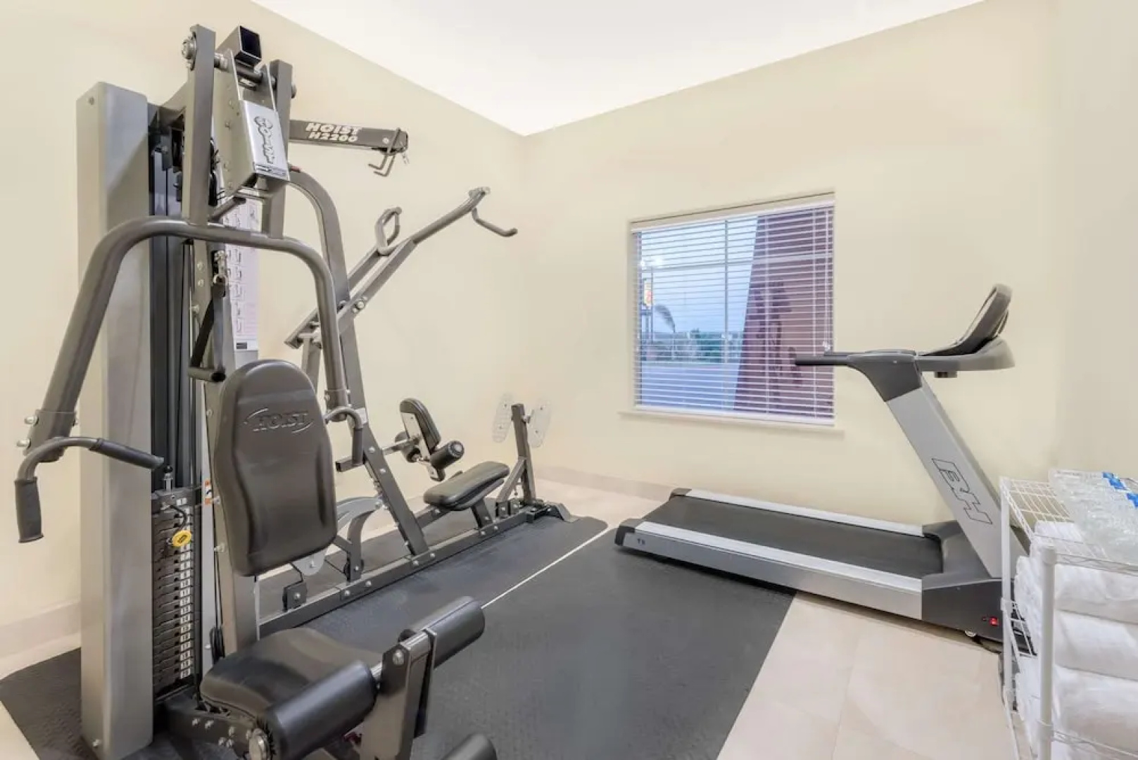 Best Western Plus Arena Inn & Suites