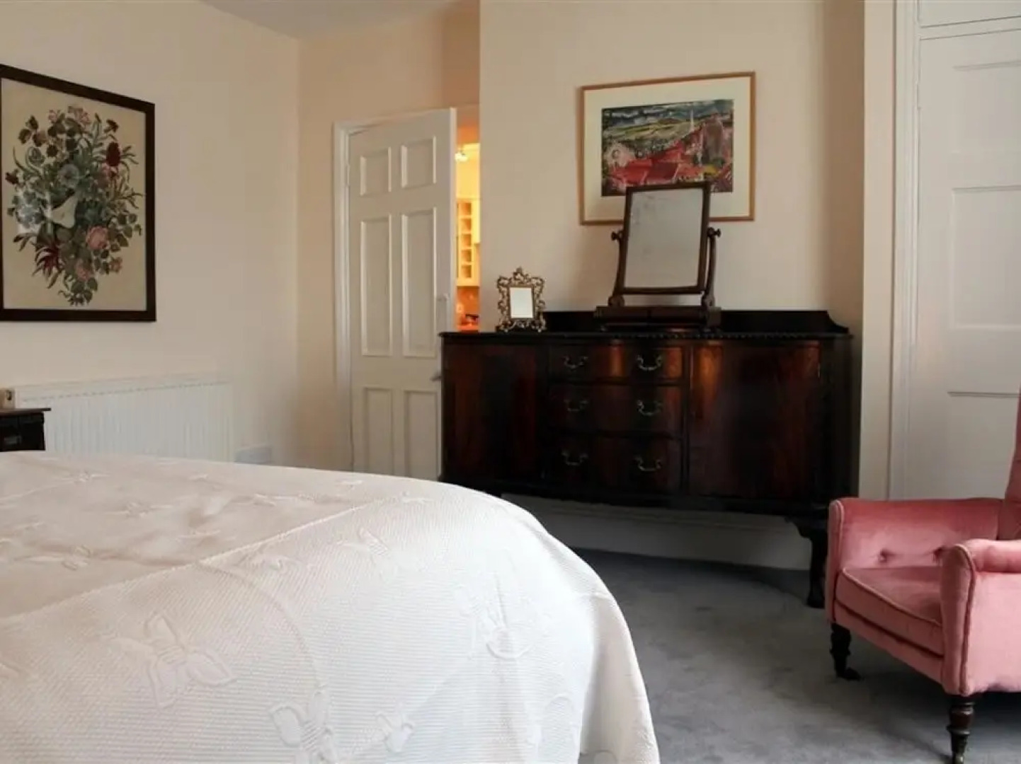 Horsebrook House Apartment