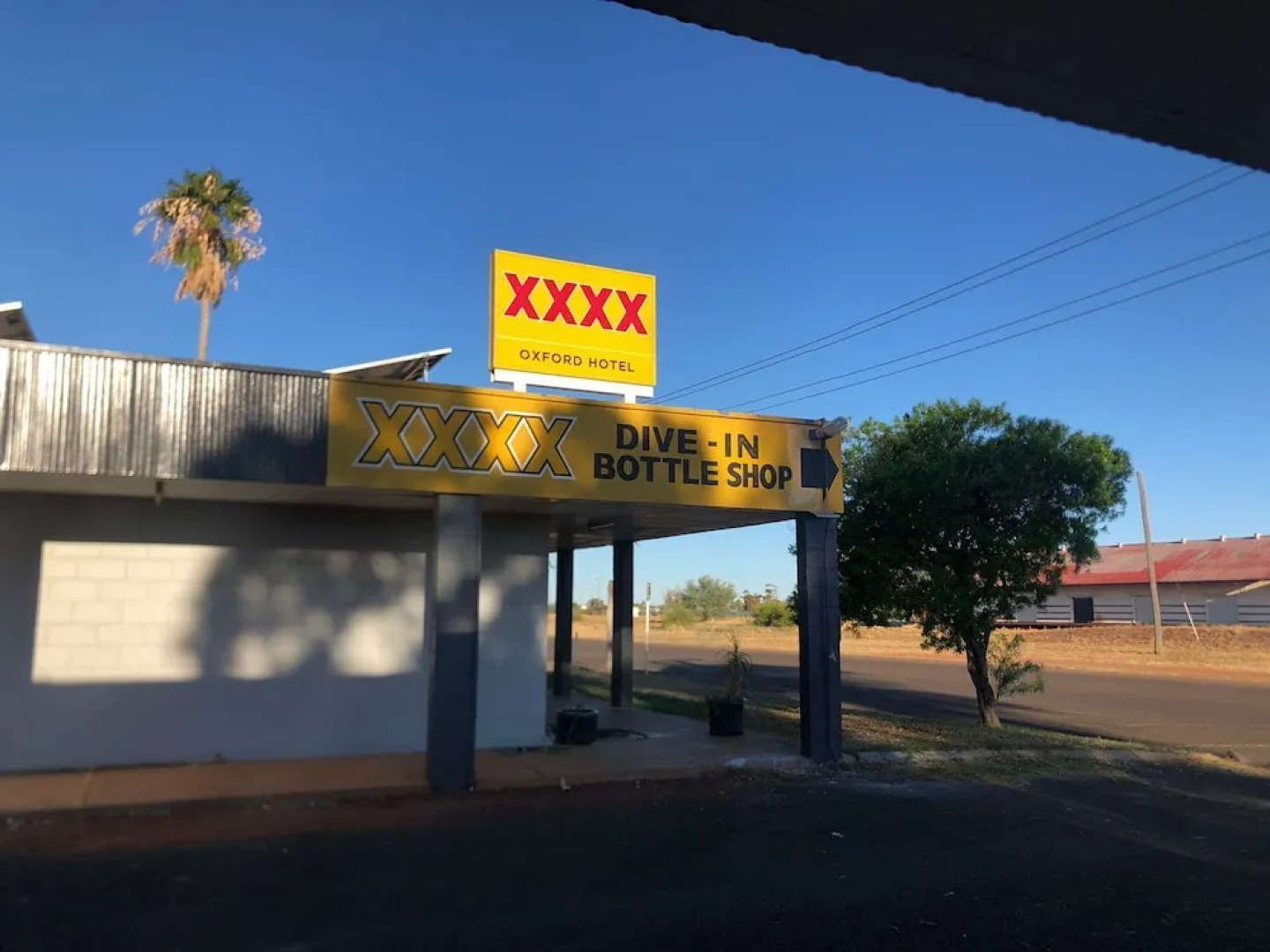 The Oxford Hotel Motel