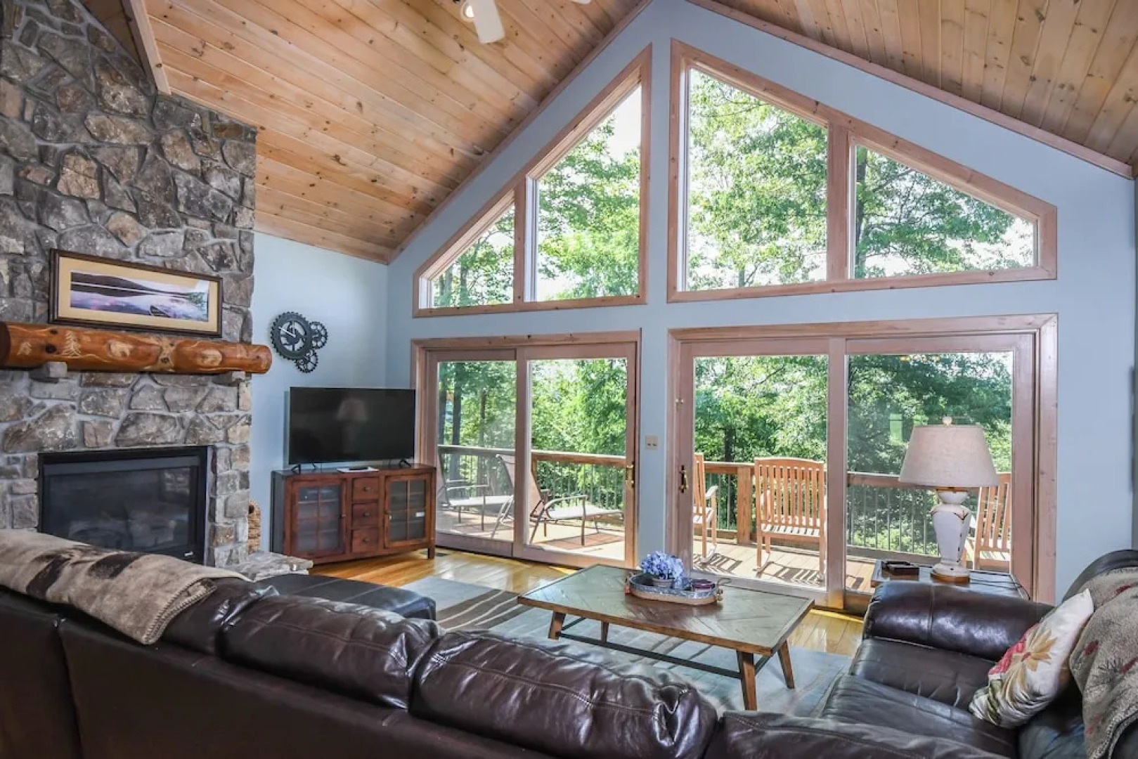 Glass Mountain Lodge 5 Bedroom House