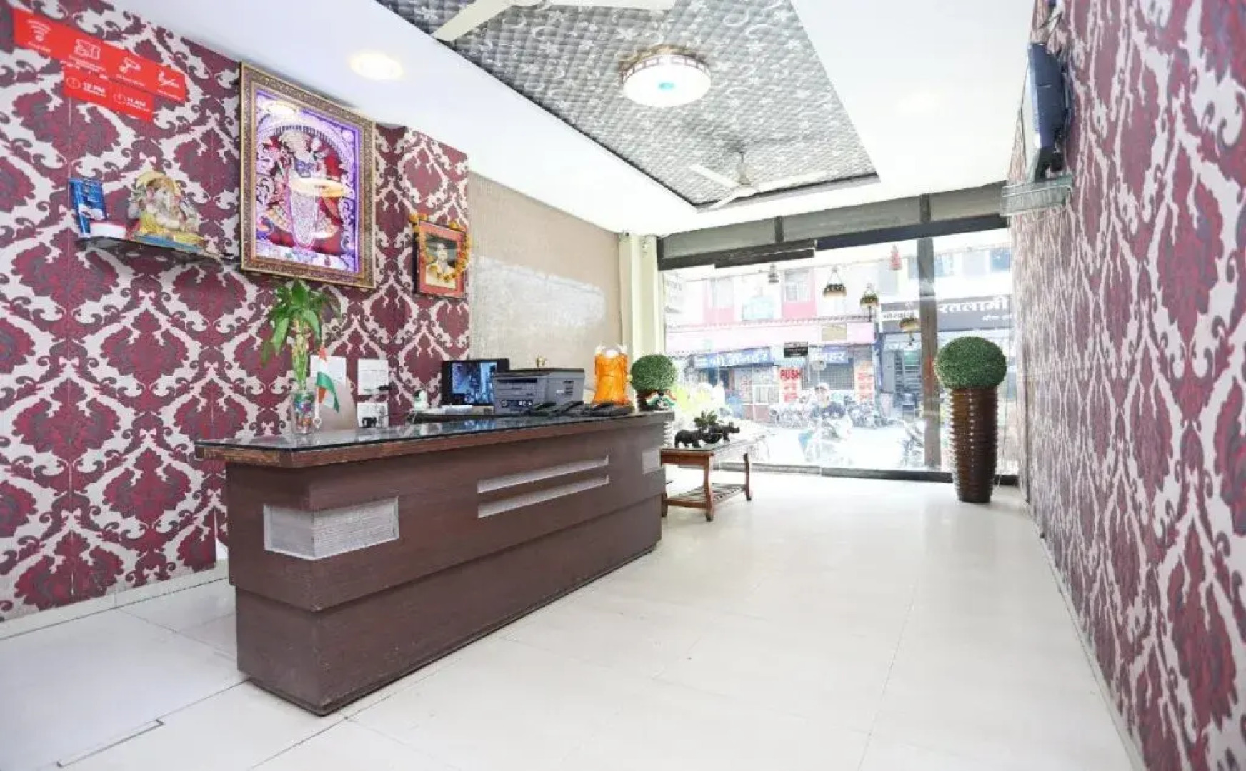 Hotel Sunrise by OYO Rooms