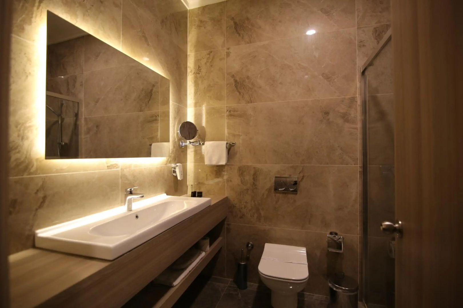 Hotel Excellence Inn