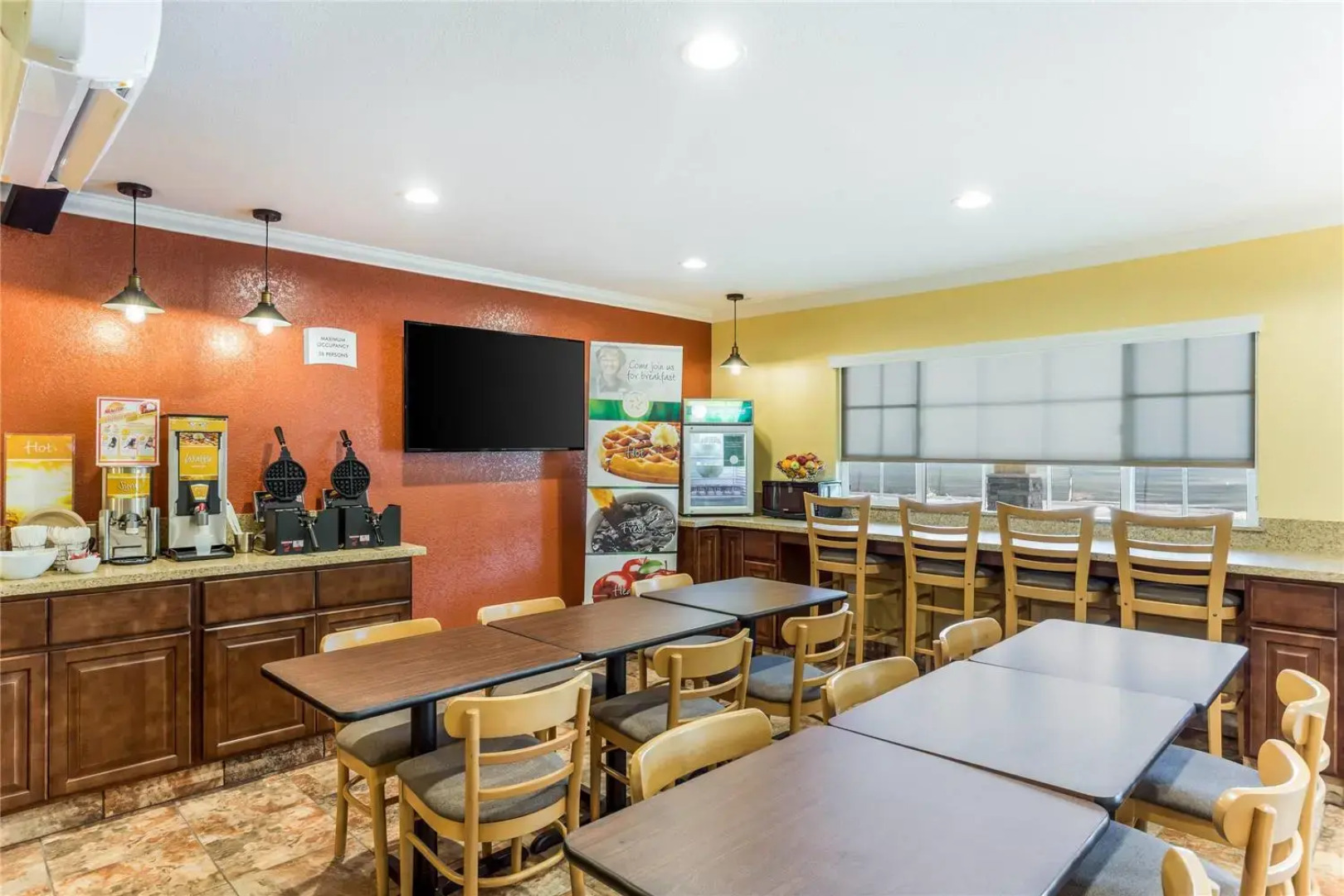 Mount Vernon Inn Escondido Downtown