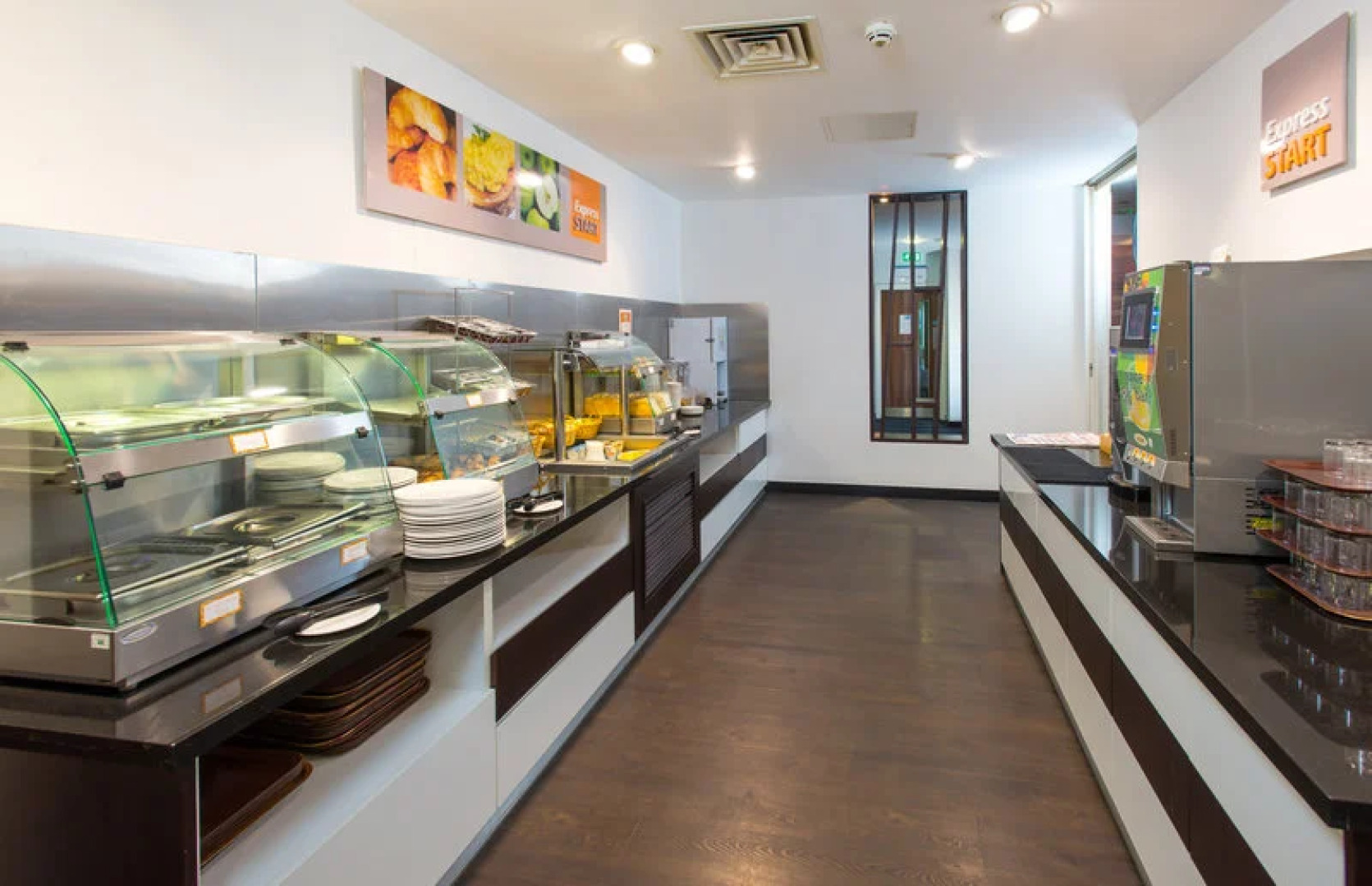 Holiday Inn Express Cambridge Duxford M11 Jct 10