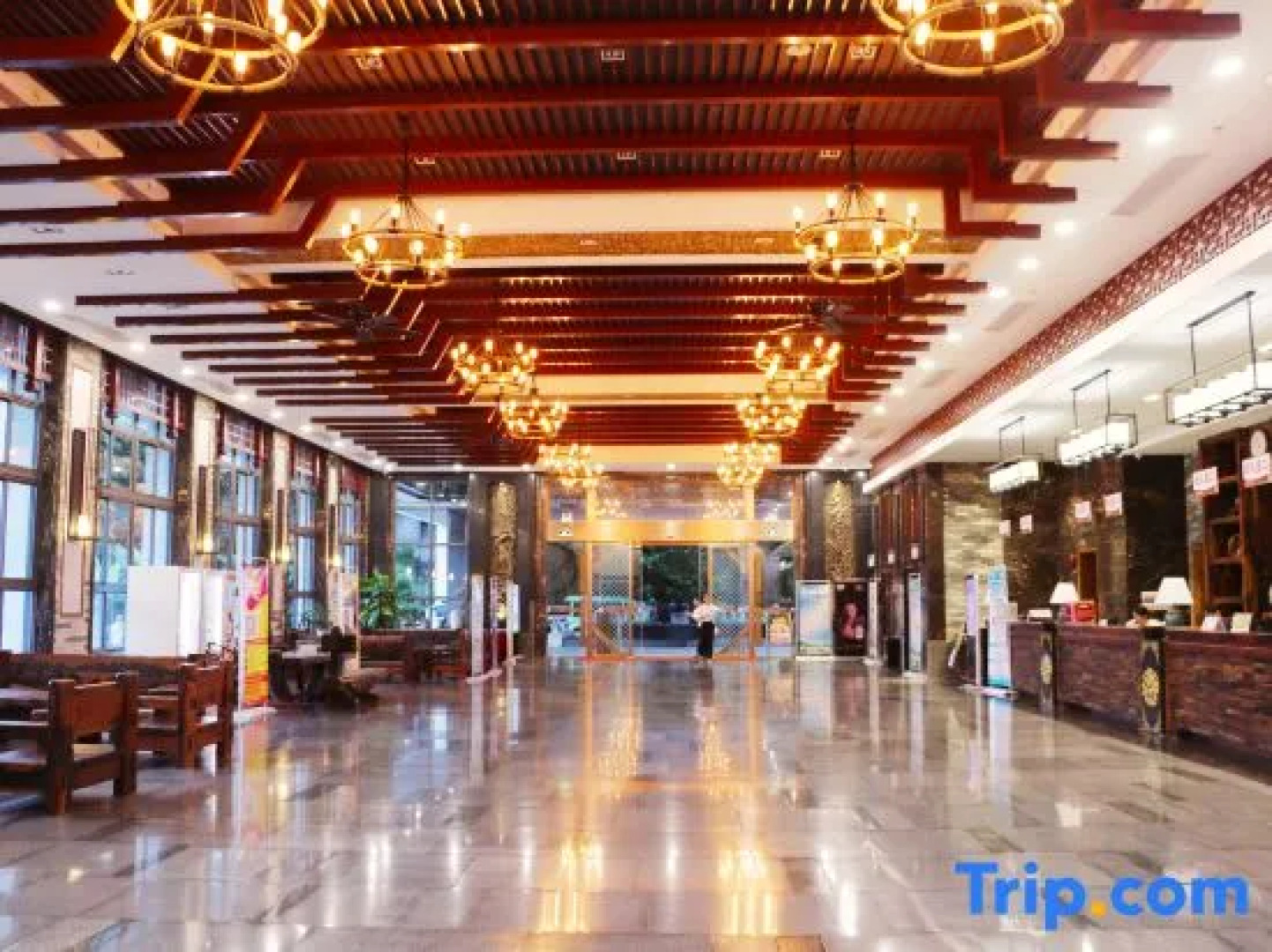 Xinfeng Utop Spring Primeval Forest Resorts