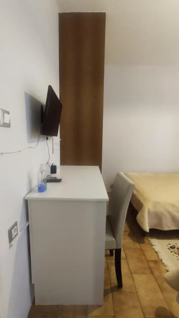 Eleni's Rooms