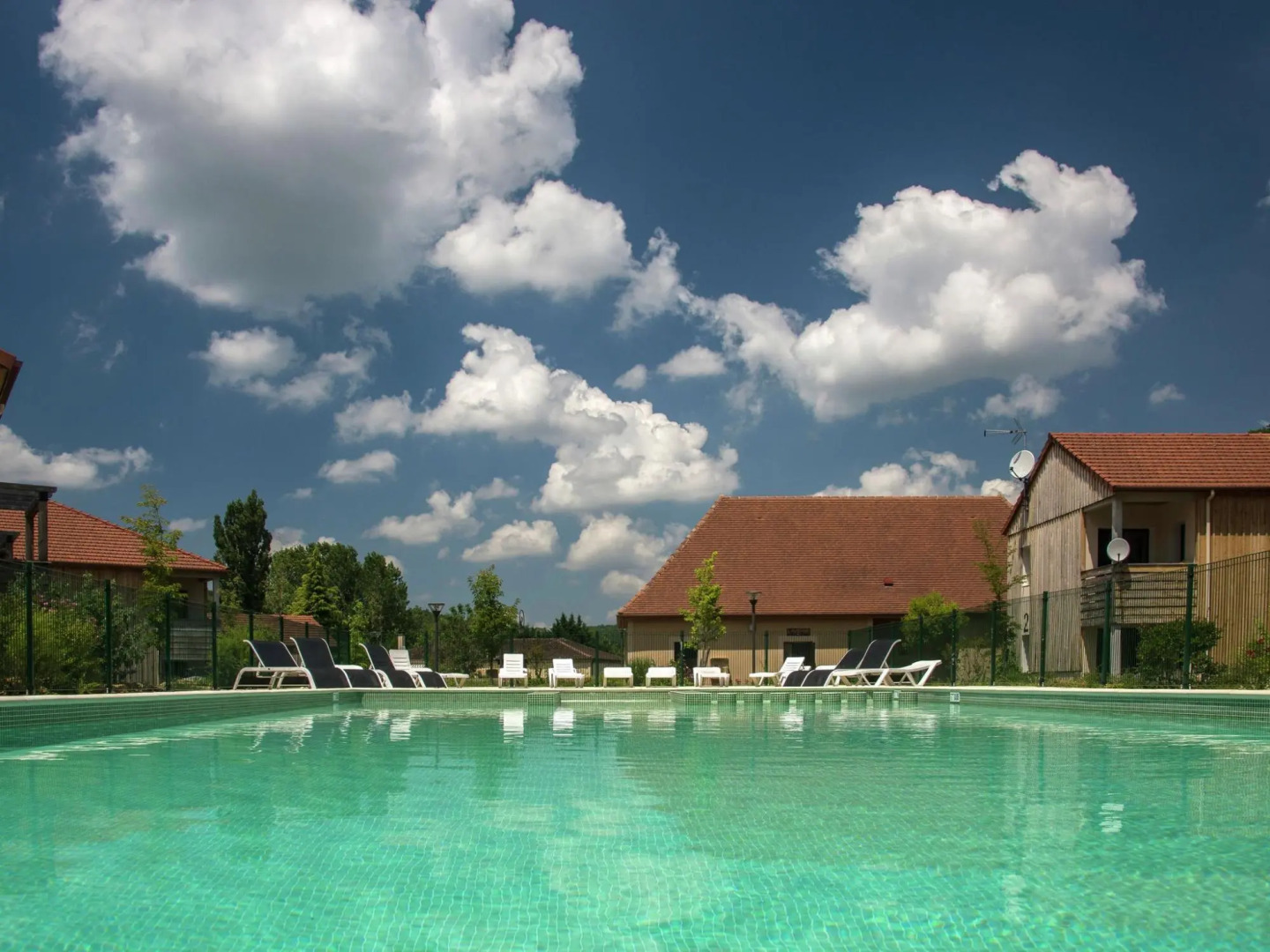Nice apartment at a shared swimming pool in the Dordogne
