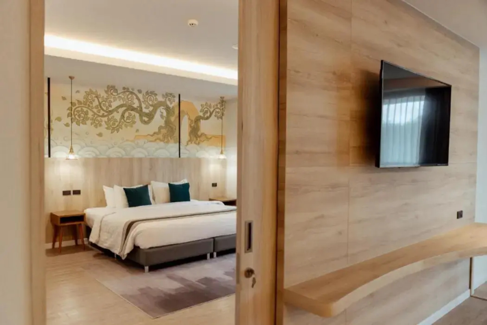 RUS Hotel&Convention