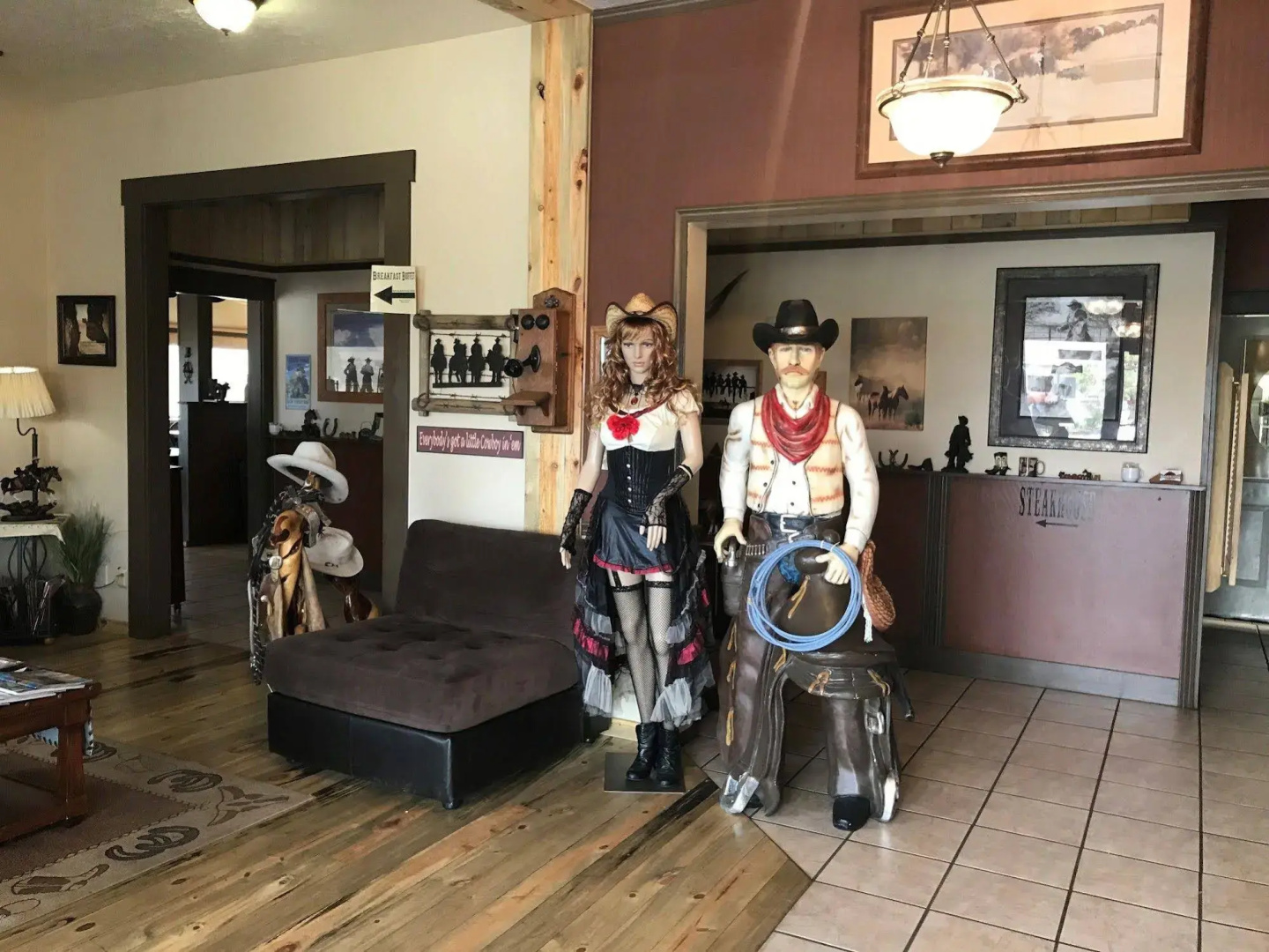Broken Spur Inn & Steakhouse