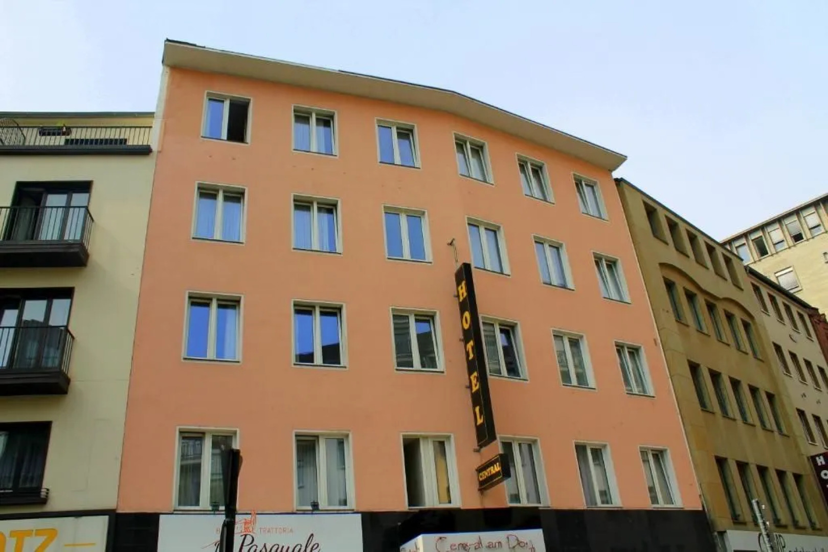 Boutique 003 Koln am DOM