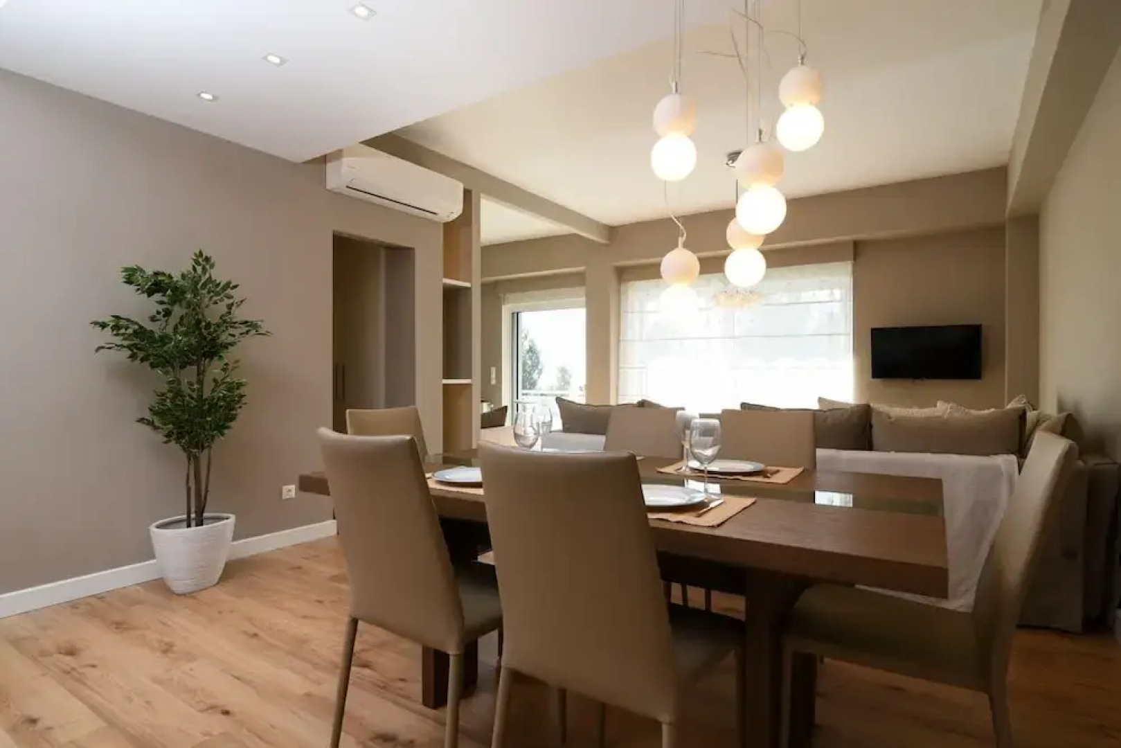 142m² Bright Alimos Apartment with Marina View