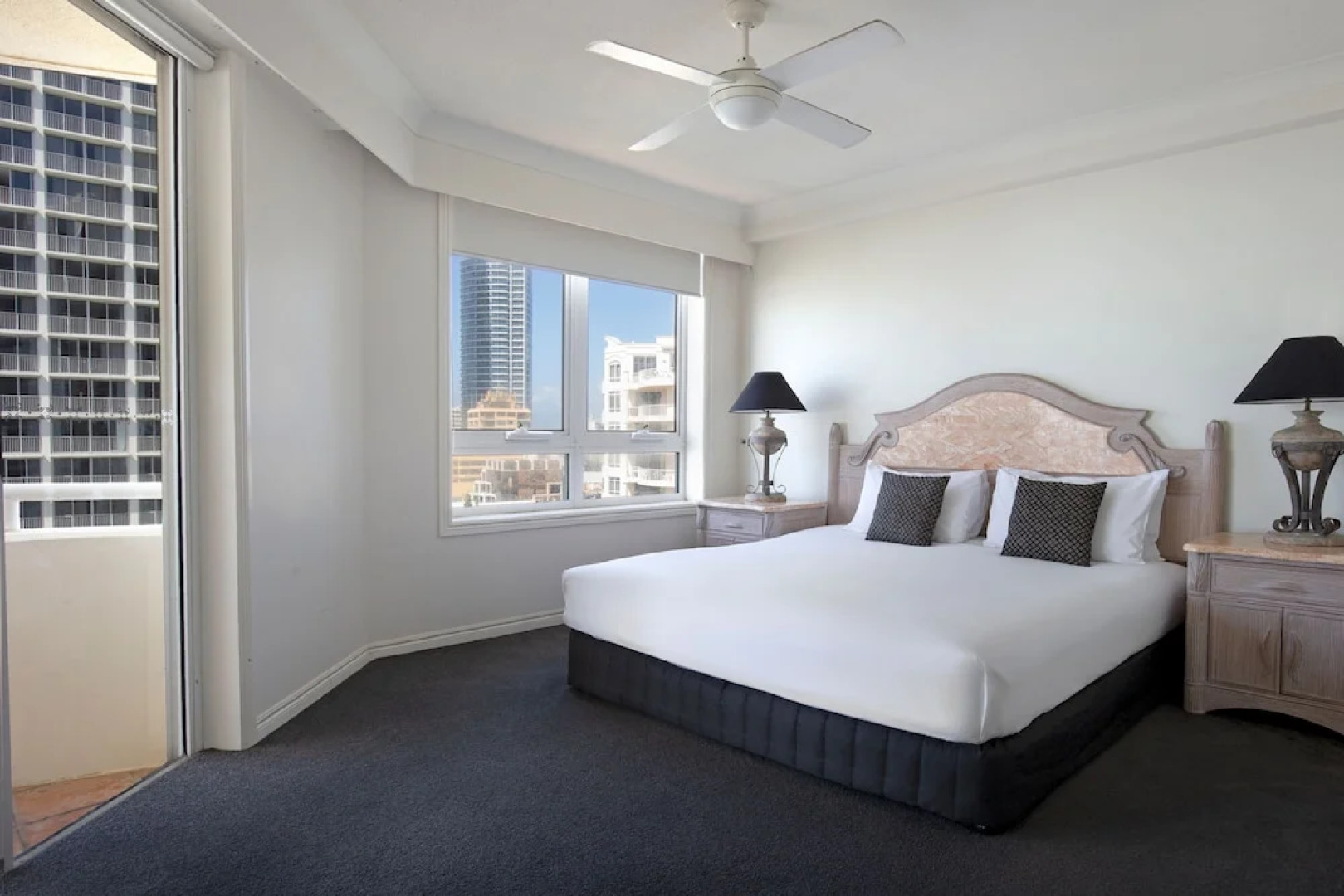 Soul Surfers Paradise 3 Bedroom Beach Apartment