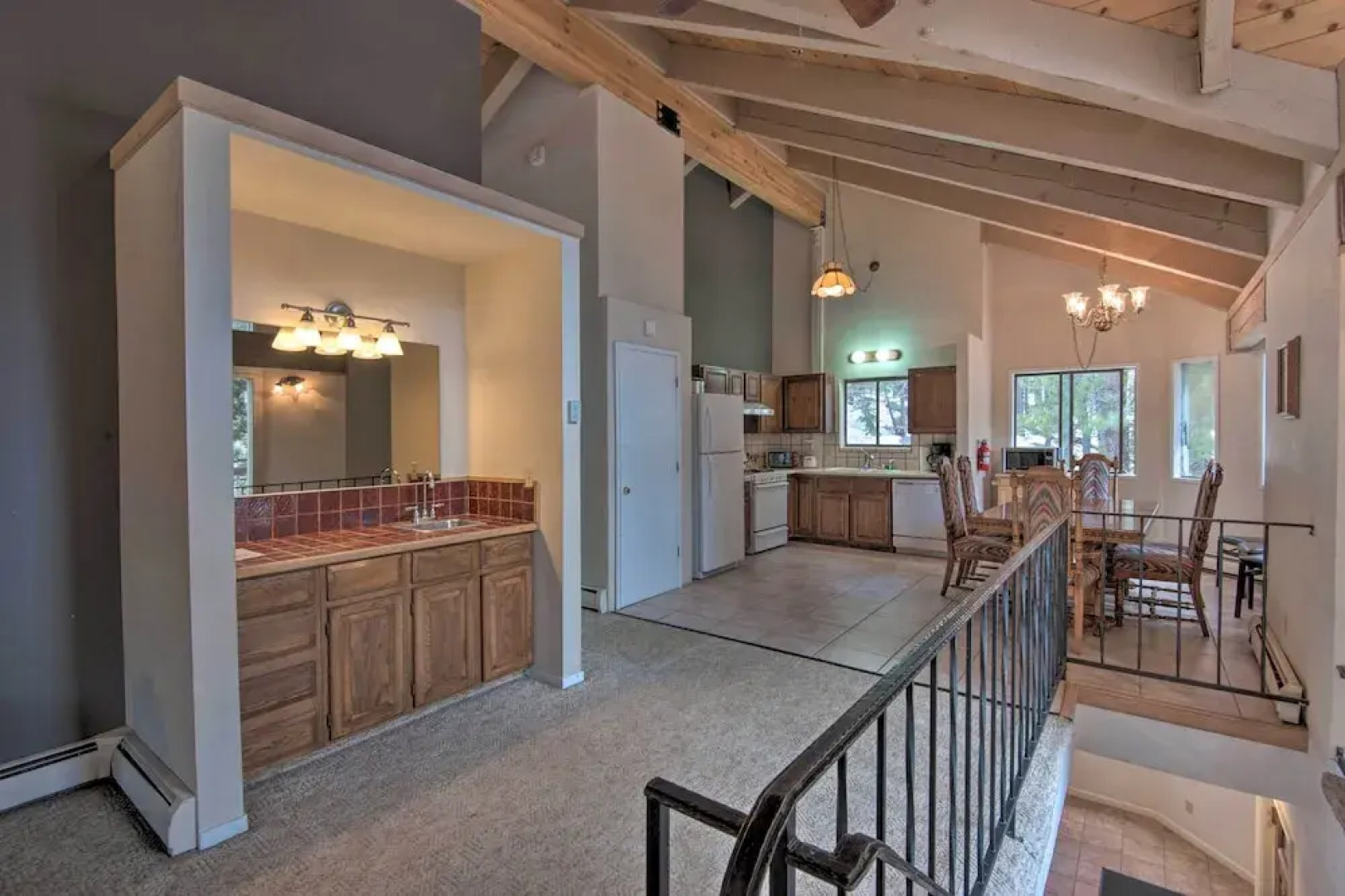 Stateline Ski House: Walk to Boulder Lift!