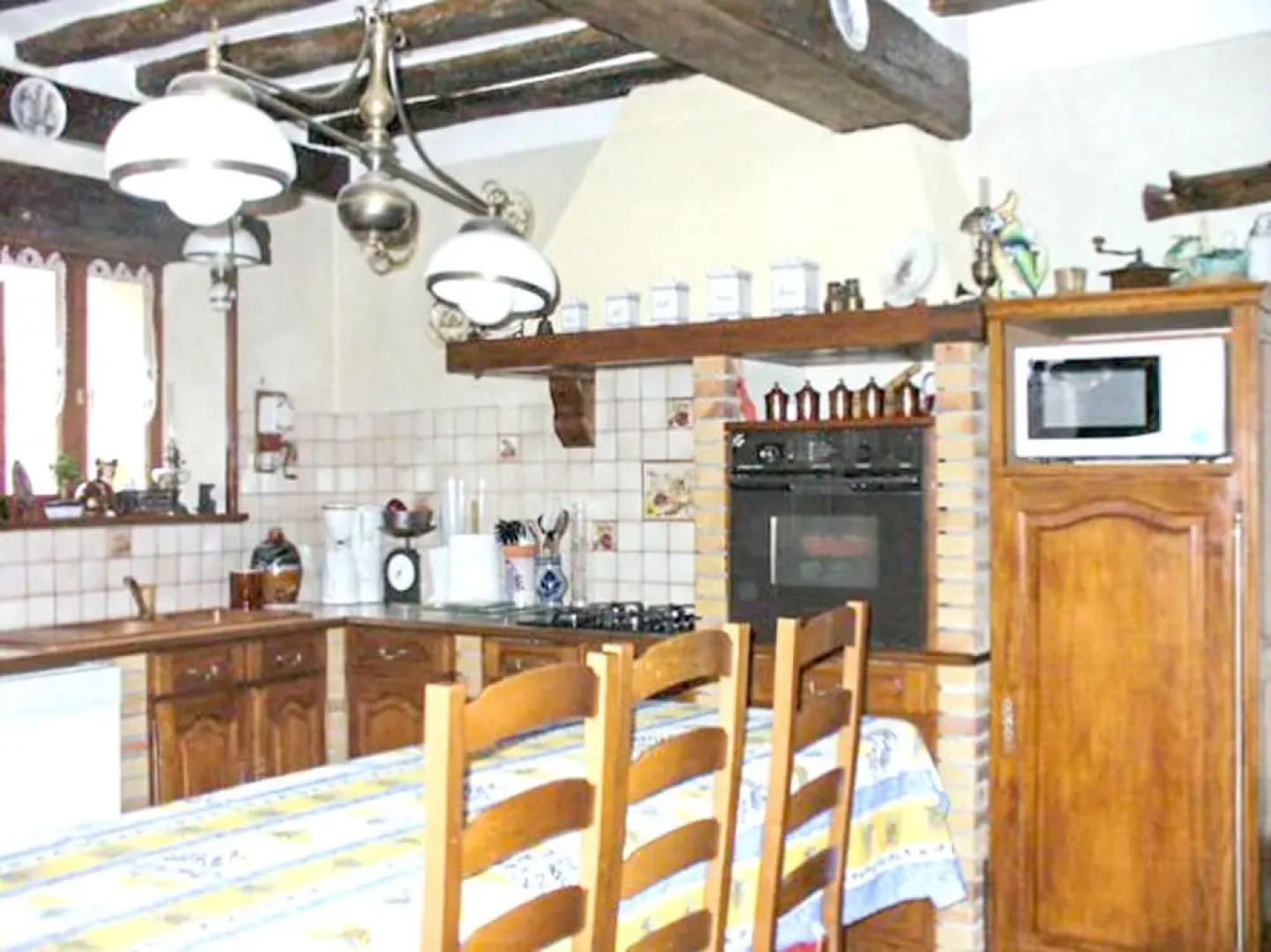 House With 2 Bedrooms in Villeuneuve sur Yonne, With Wonderful Mountai