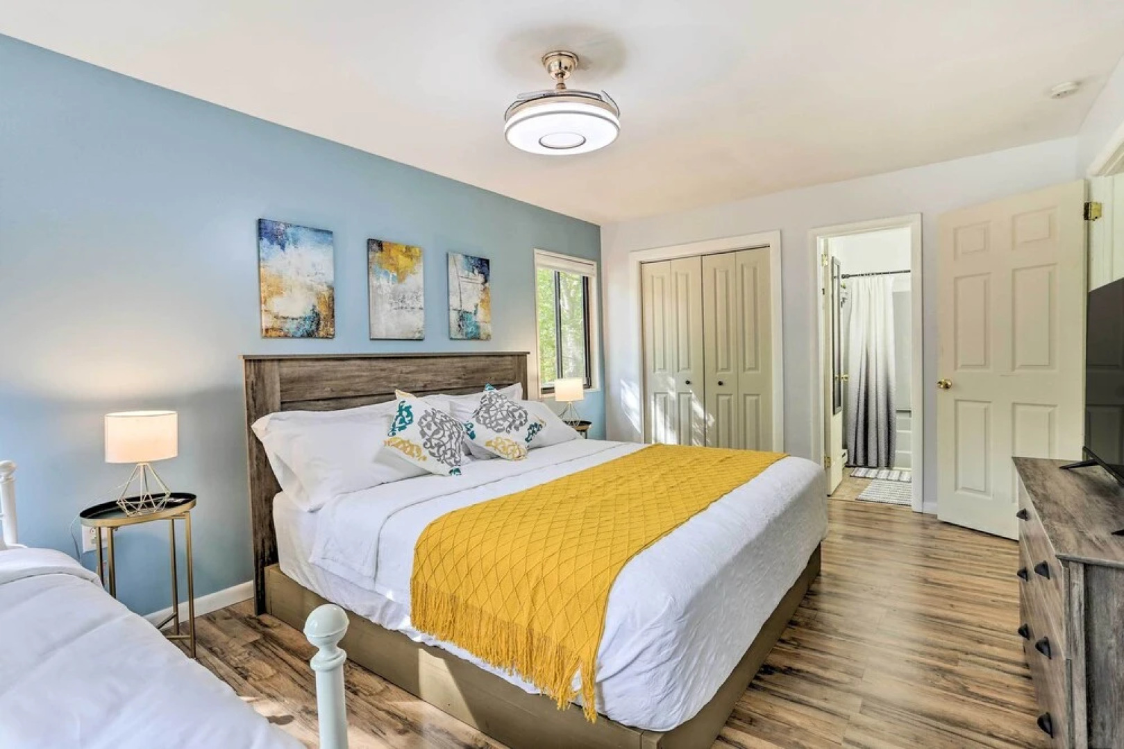 East Stroudsburg Home w/ Game Room + Deck!