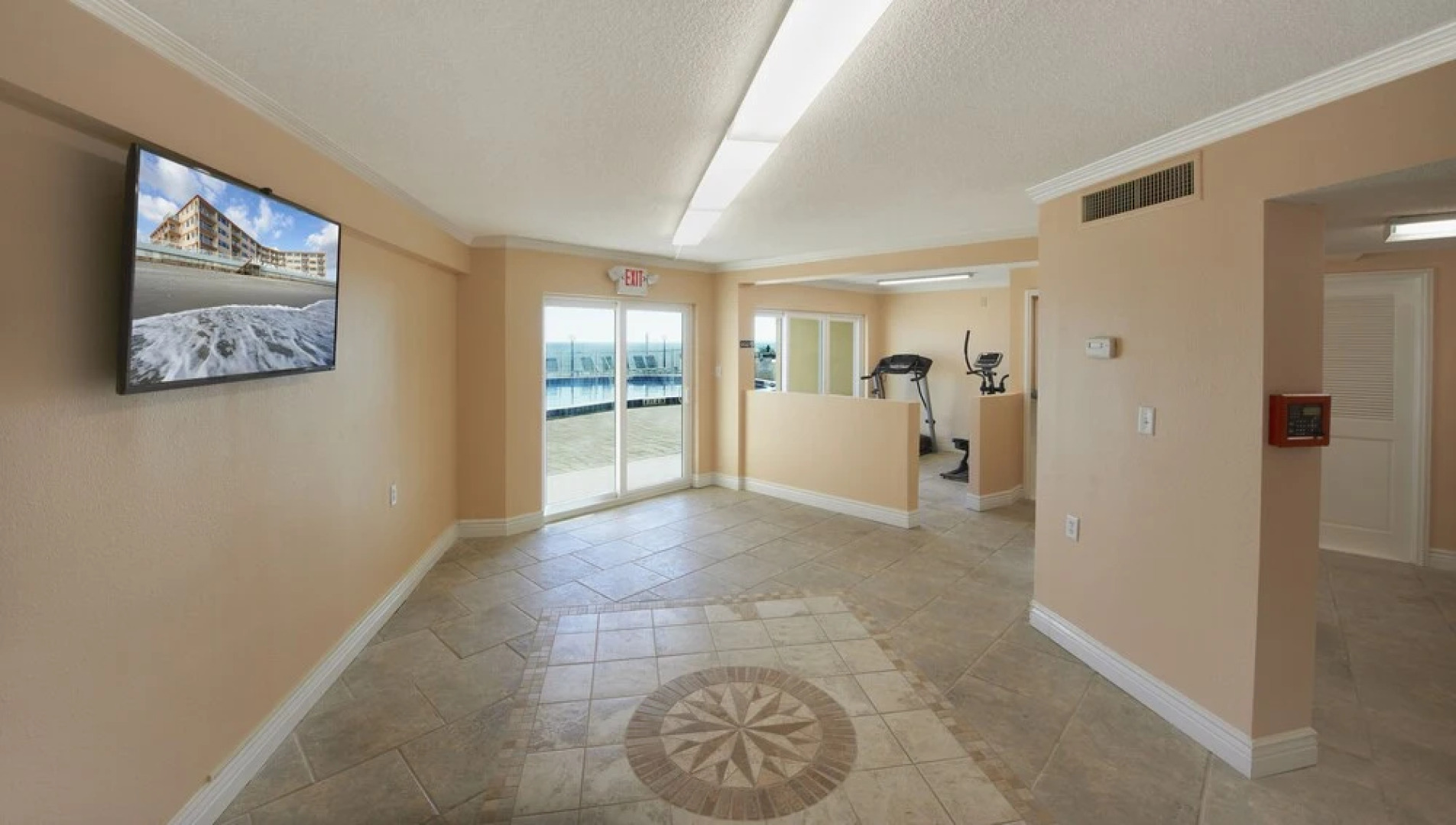 Paradise Beach Club by Happy Palm Stays