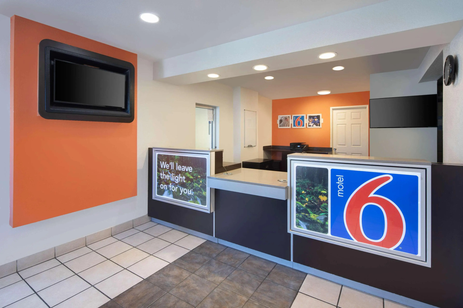 Motel 6 Woodland, CA – Sacramento Airport