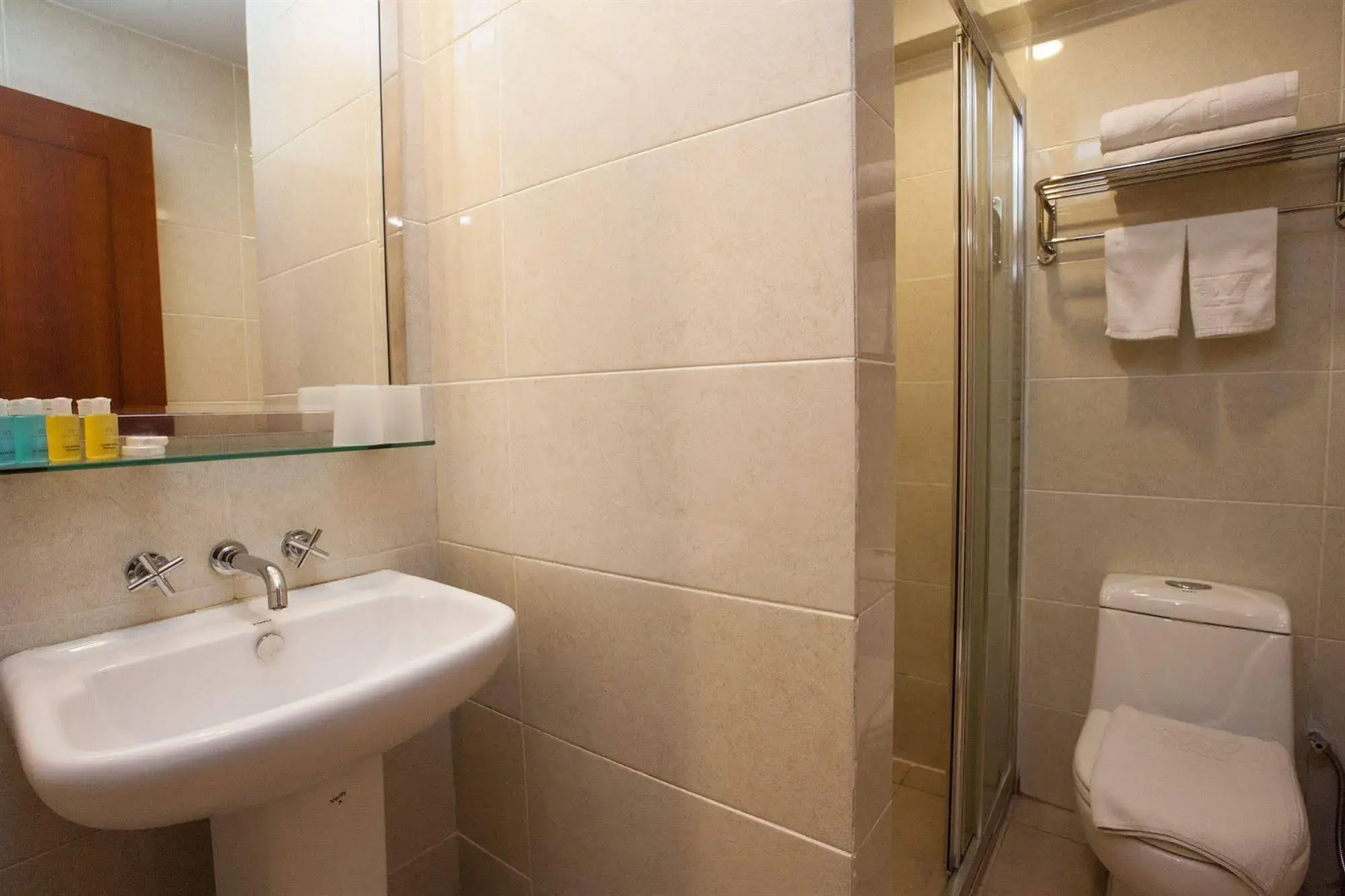 OYO 597 Winner Hotel