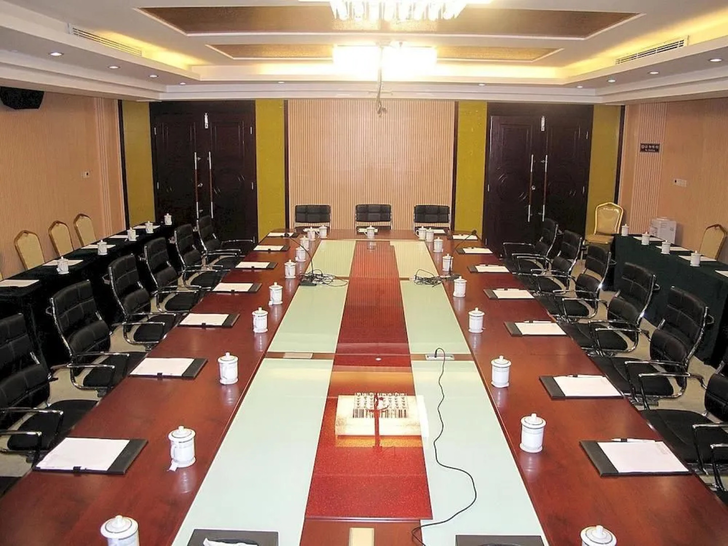 Artland Peninsula Hotel