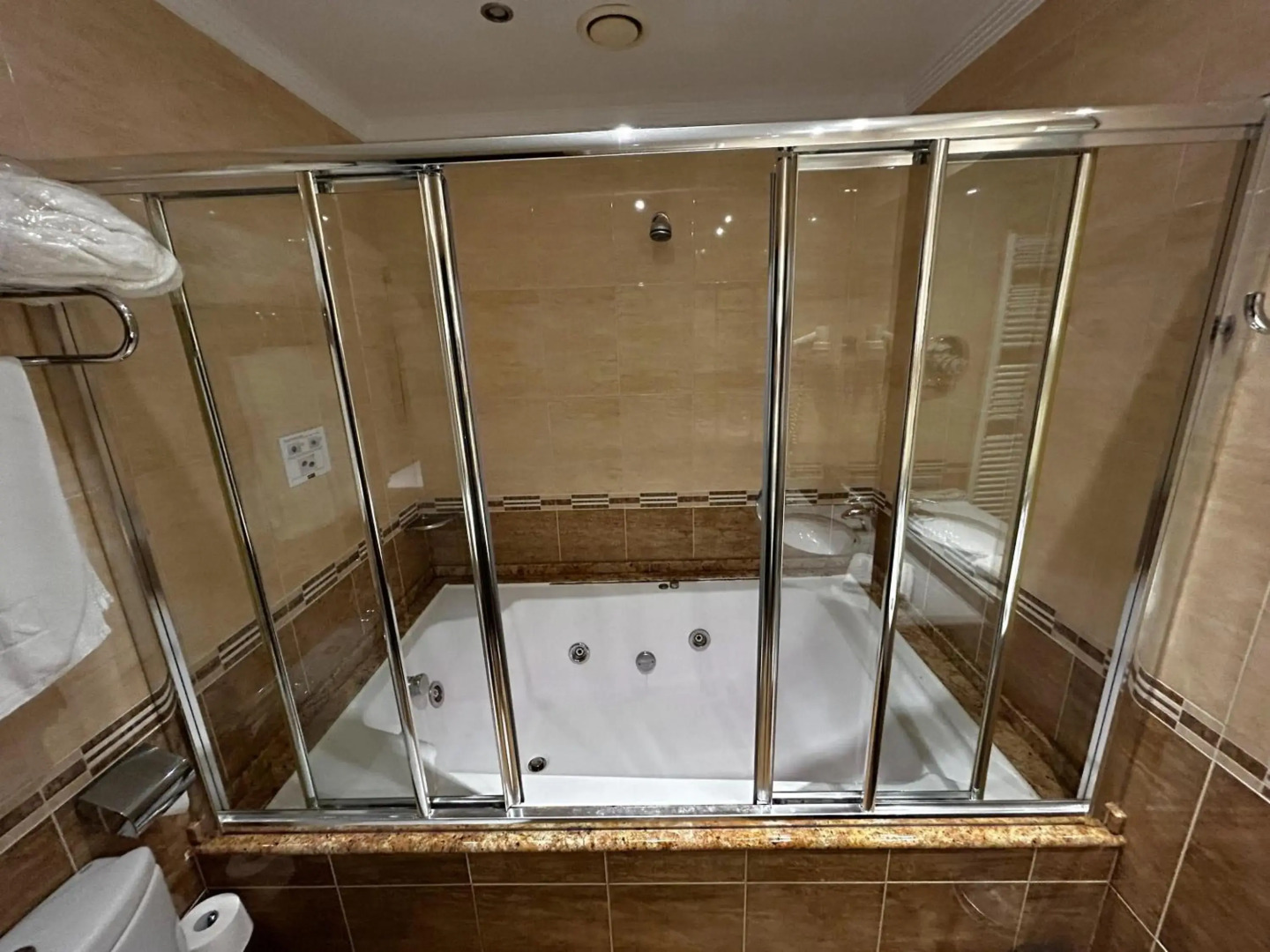 Zouk Hotel - Adults Only