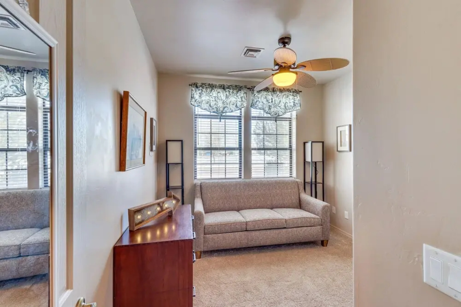 Pet-friendly Overgaard Condo: Porch & Lake Access