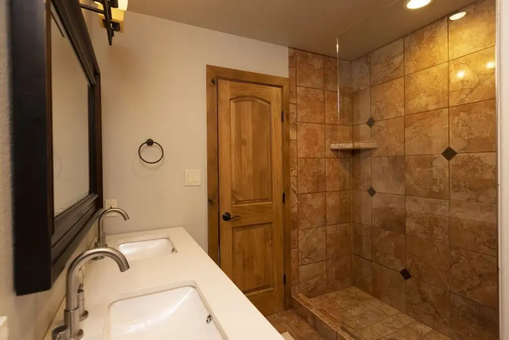 Edelweiss Five Bedroom Townhome 5 Hotel Room by Redawning