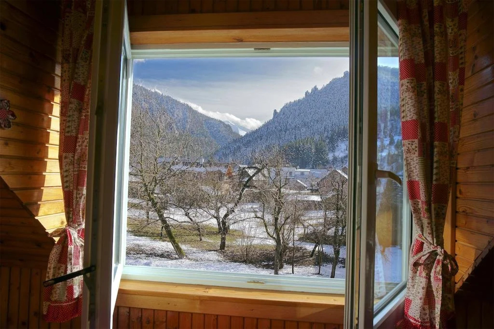 Penzion a drevenica pri Hati