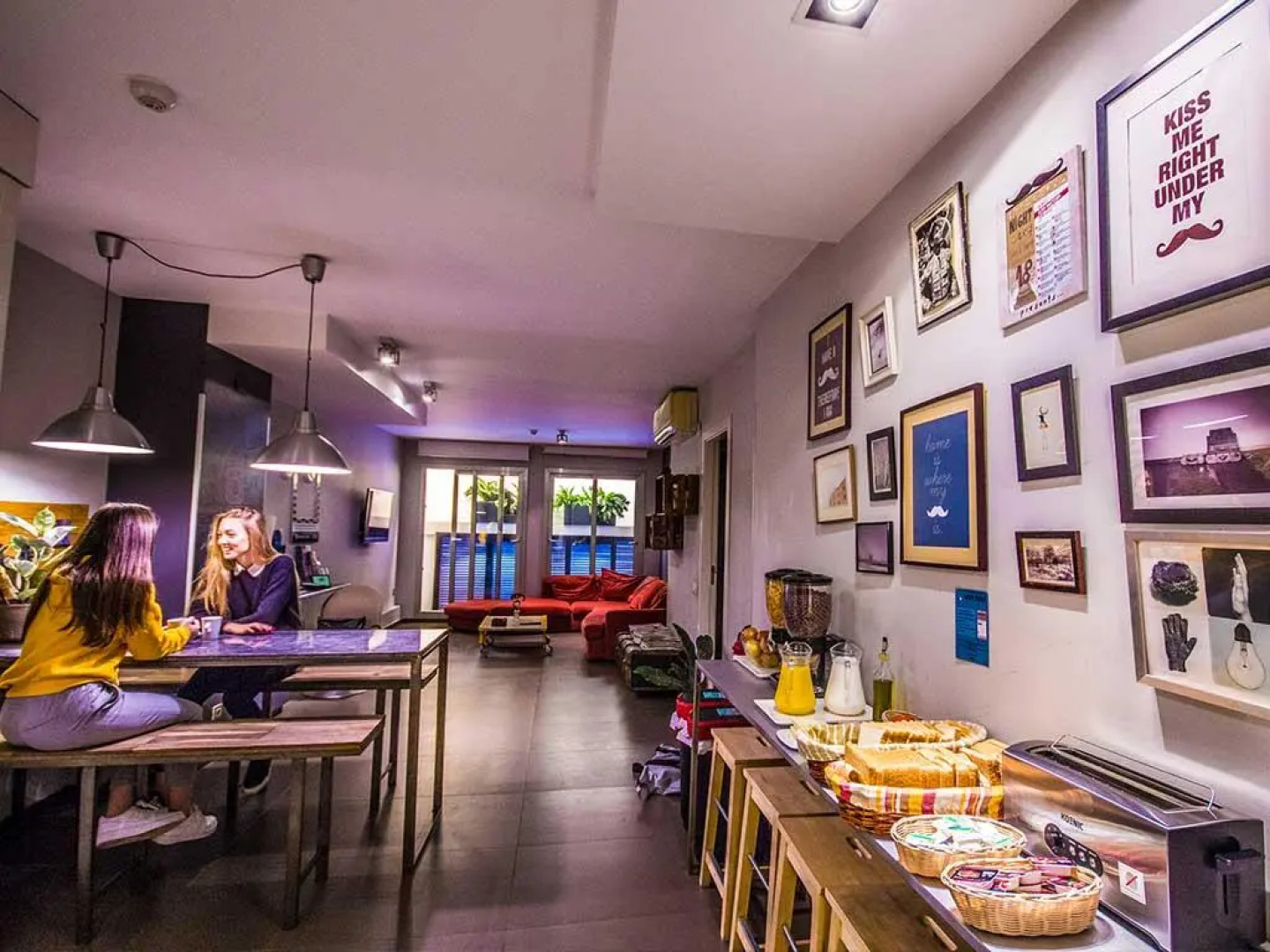 Don Moustache Hostel