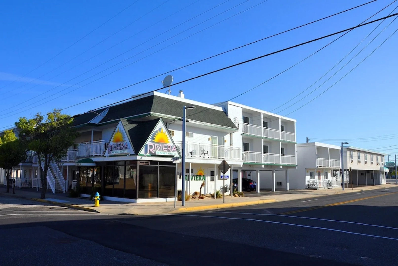 Riviera Resorts & Suites