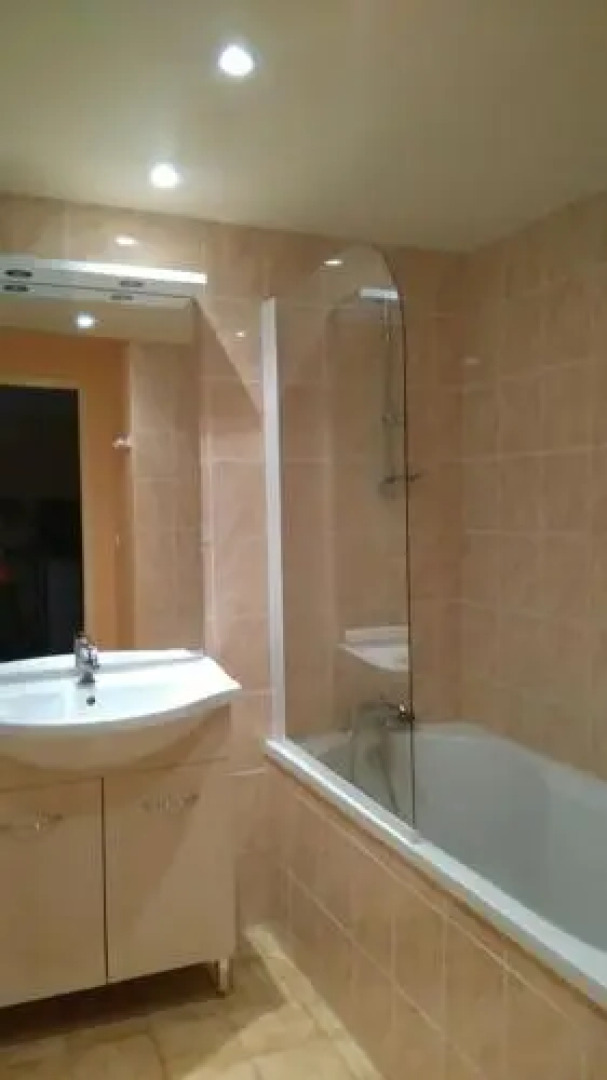 Les Rives Du Lac Du Laouzas