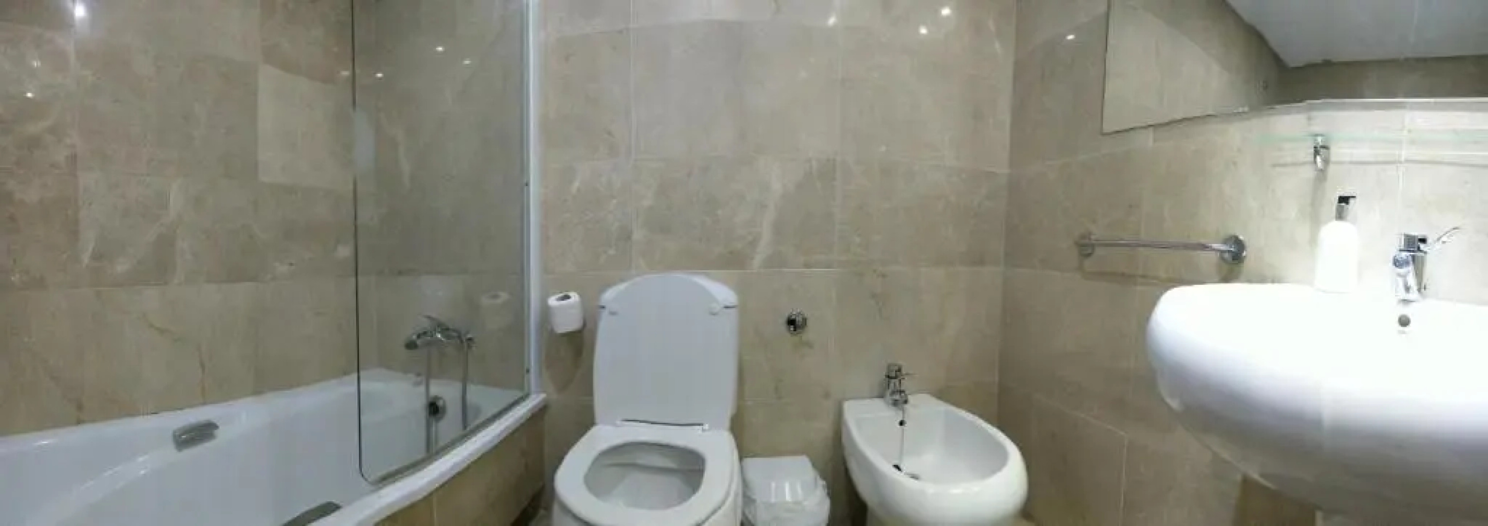 Marina De La Duquesa Apartment