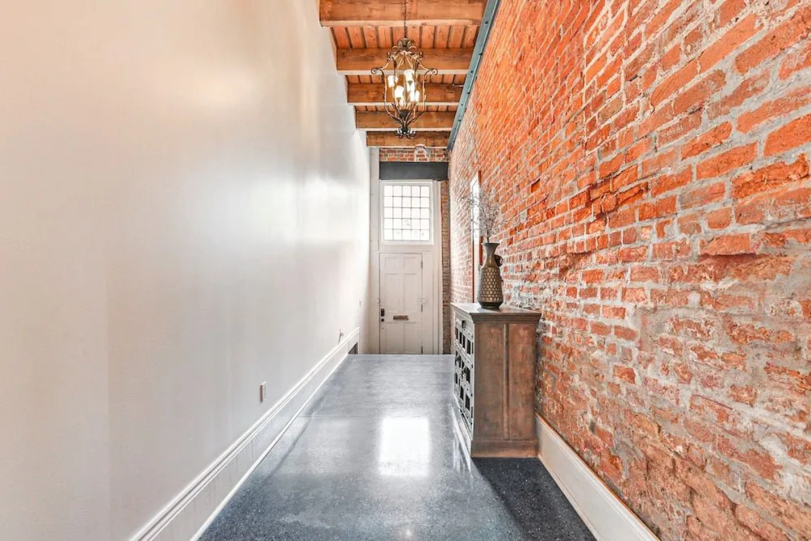 Stunning 5 BR Urban Oasis Downtown NOLA