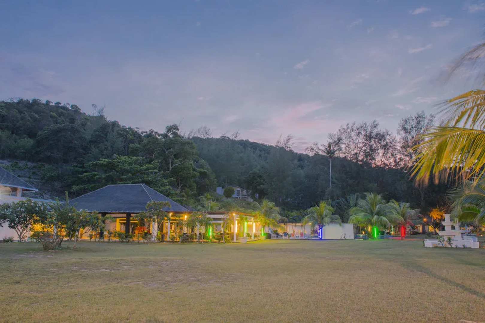 Sari Pacifica Resort & Spa Sibu Island