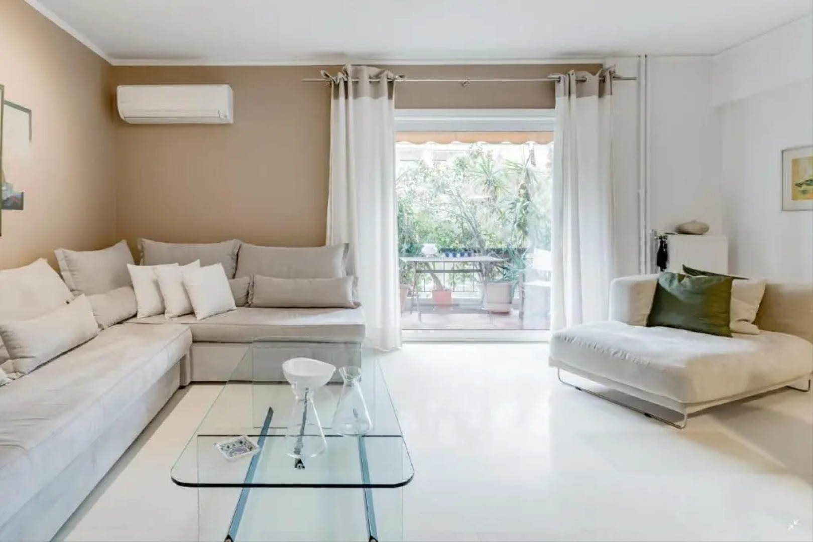 Unique Luxurious Apartment at Athenian Riviera
