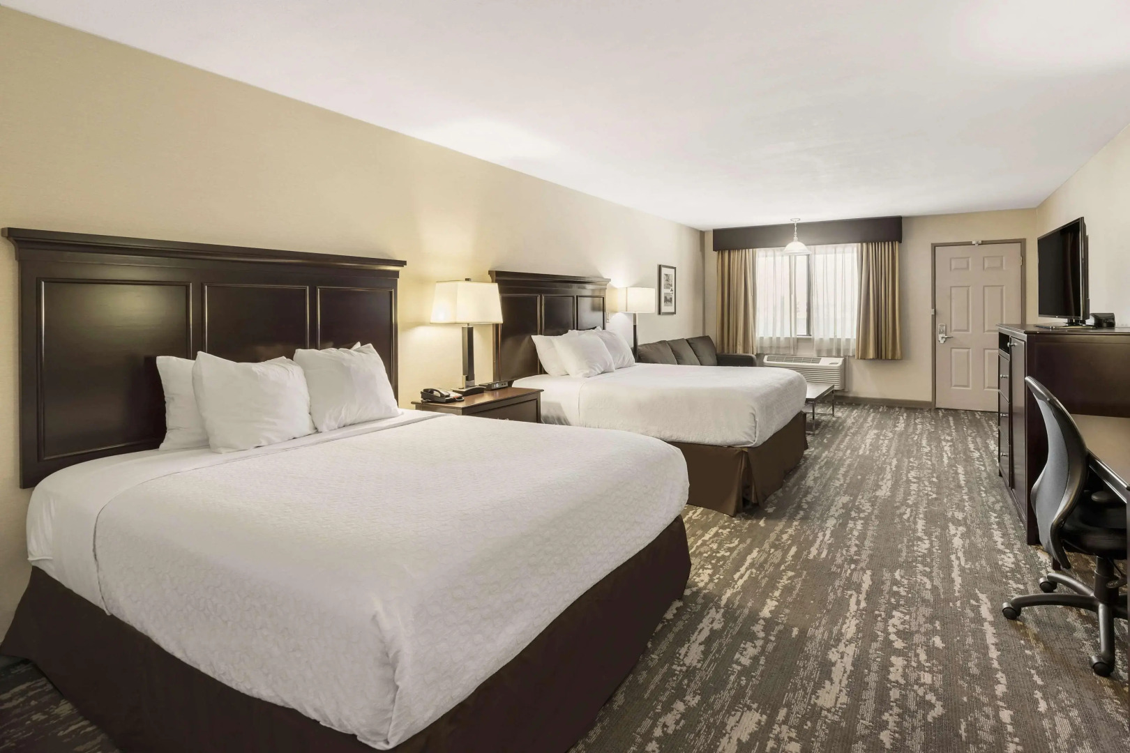 Best Western PLUS Frontier Motel