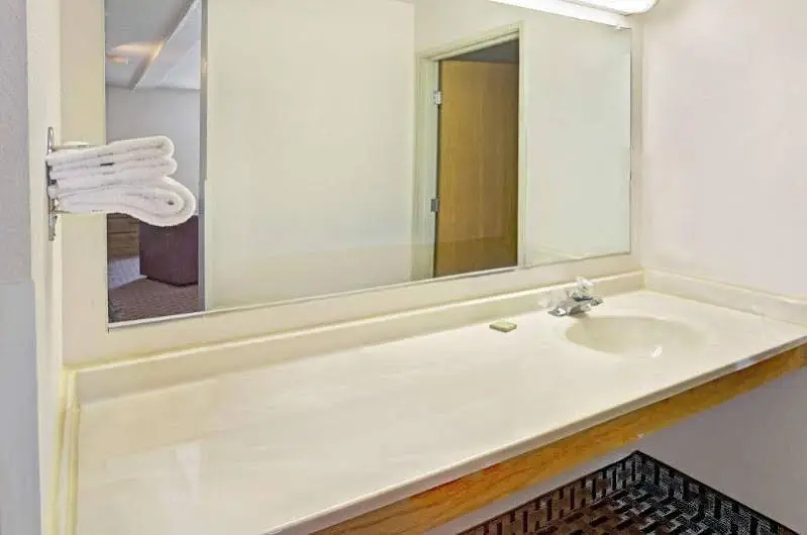 Super 8 Motel - Mars/cranberry/pittsburgh Area