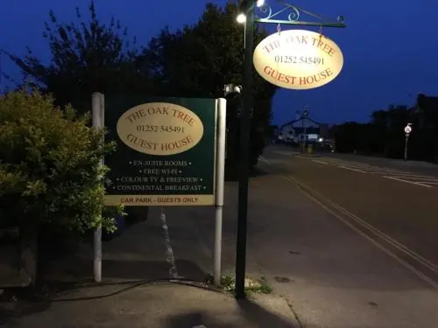 Oak Tree Guest House