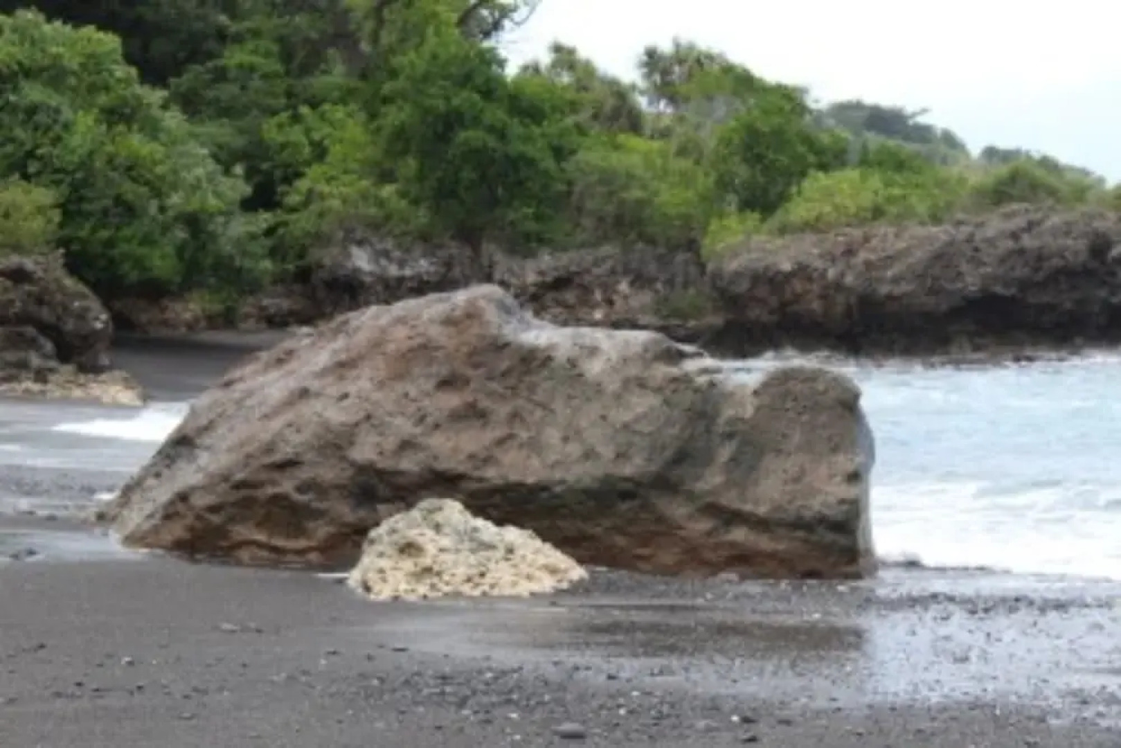 Tanna Ikamir Bungalows and Accomodations