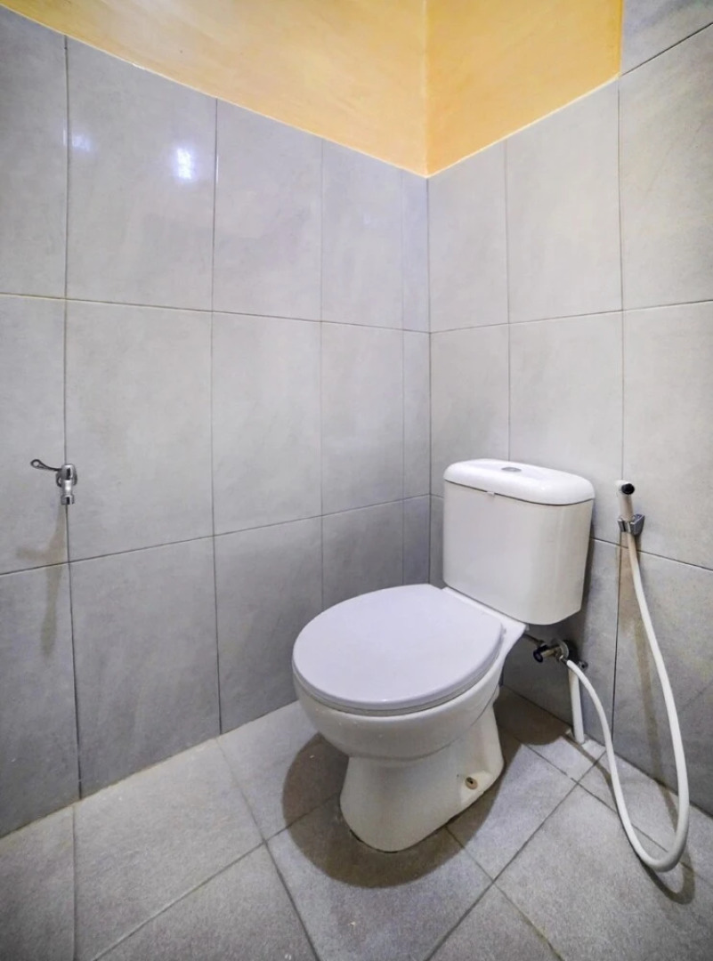 OYO 90773 Shine Guest House