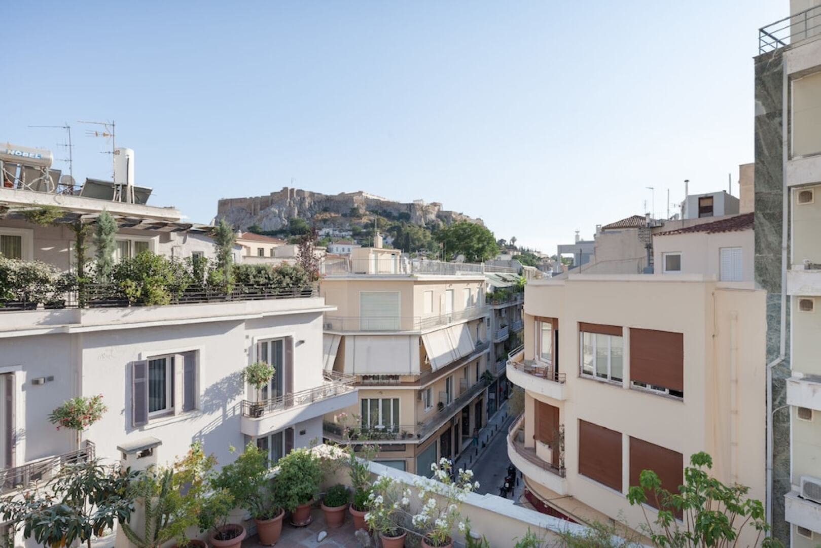 Lux apt w/ Acropolis view