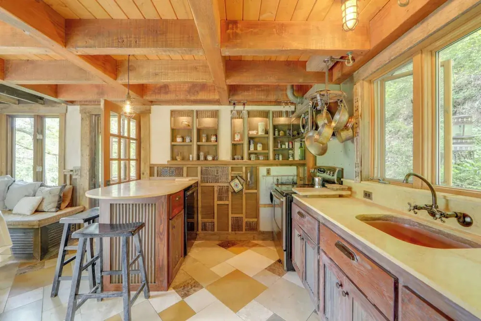 Waterfall Views - 'blue Ghost' Cabin in Cullowhee!