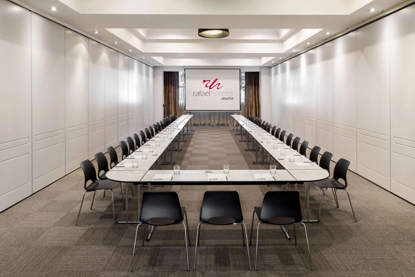 Rafaelhoteles Atocha