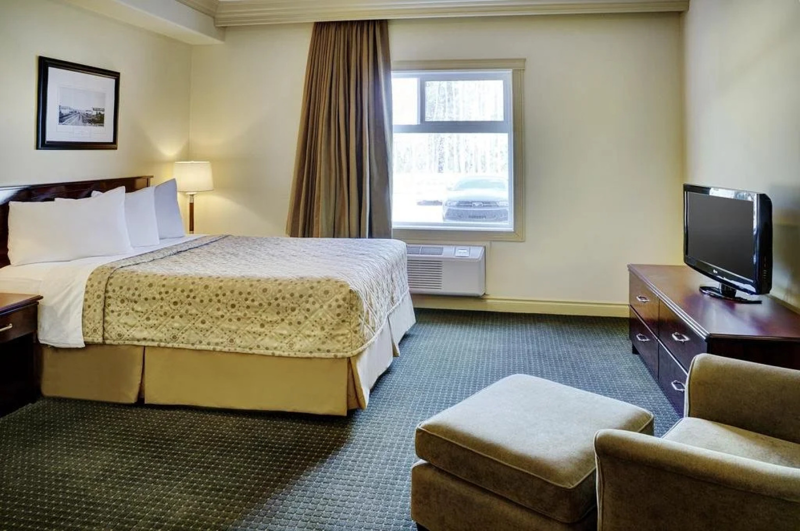 Chateau Nova Hotel & Suites Ft. McMurray