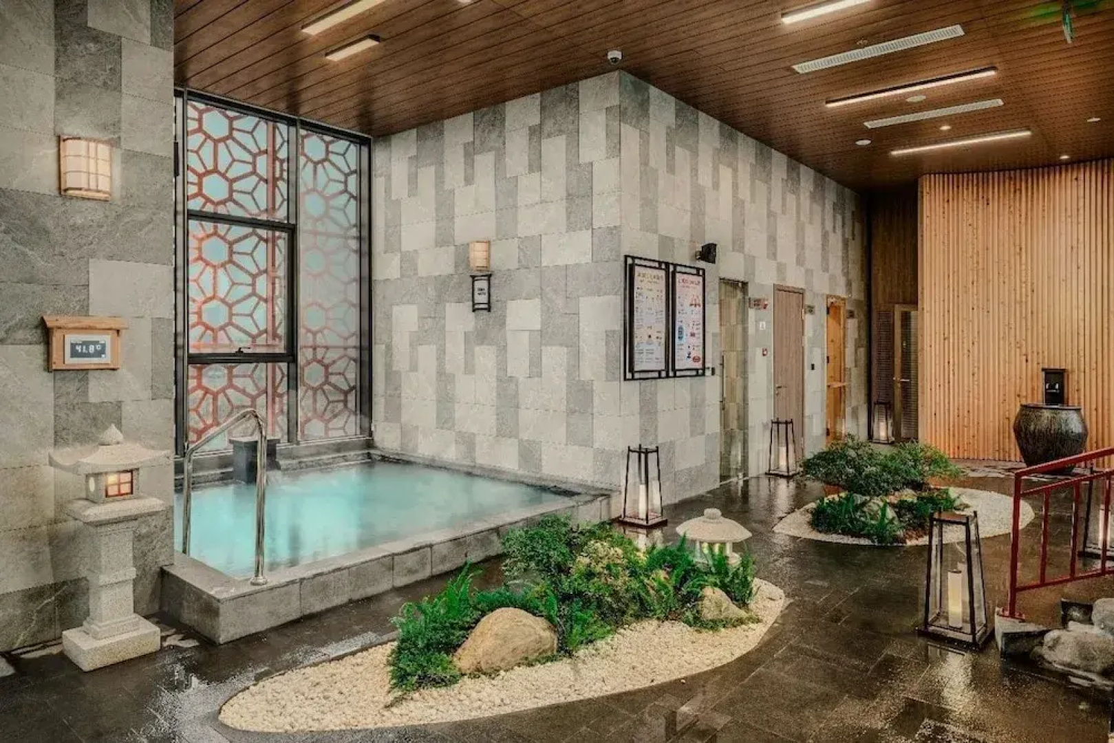 Onsen Landmark Luxury Apartments